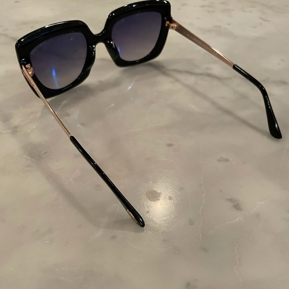 TOM FORD | oversized square sunglasses - Picture 9 of 16